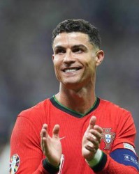 伟德bevictor-从大哭到大喜！C罗：这就是足球，我从未放弃