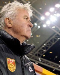 韦德官方网站-希丁克宣布退休！曾执教国奥1年 输越南黯然下课